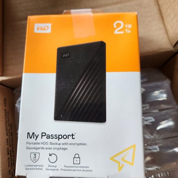Western Digital My Passport 2tb hard drive portable black nwt - Picture 1 of 6